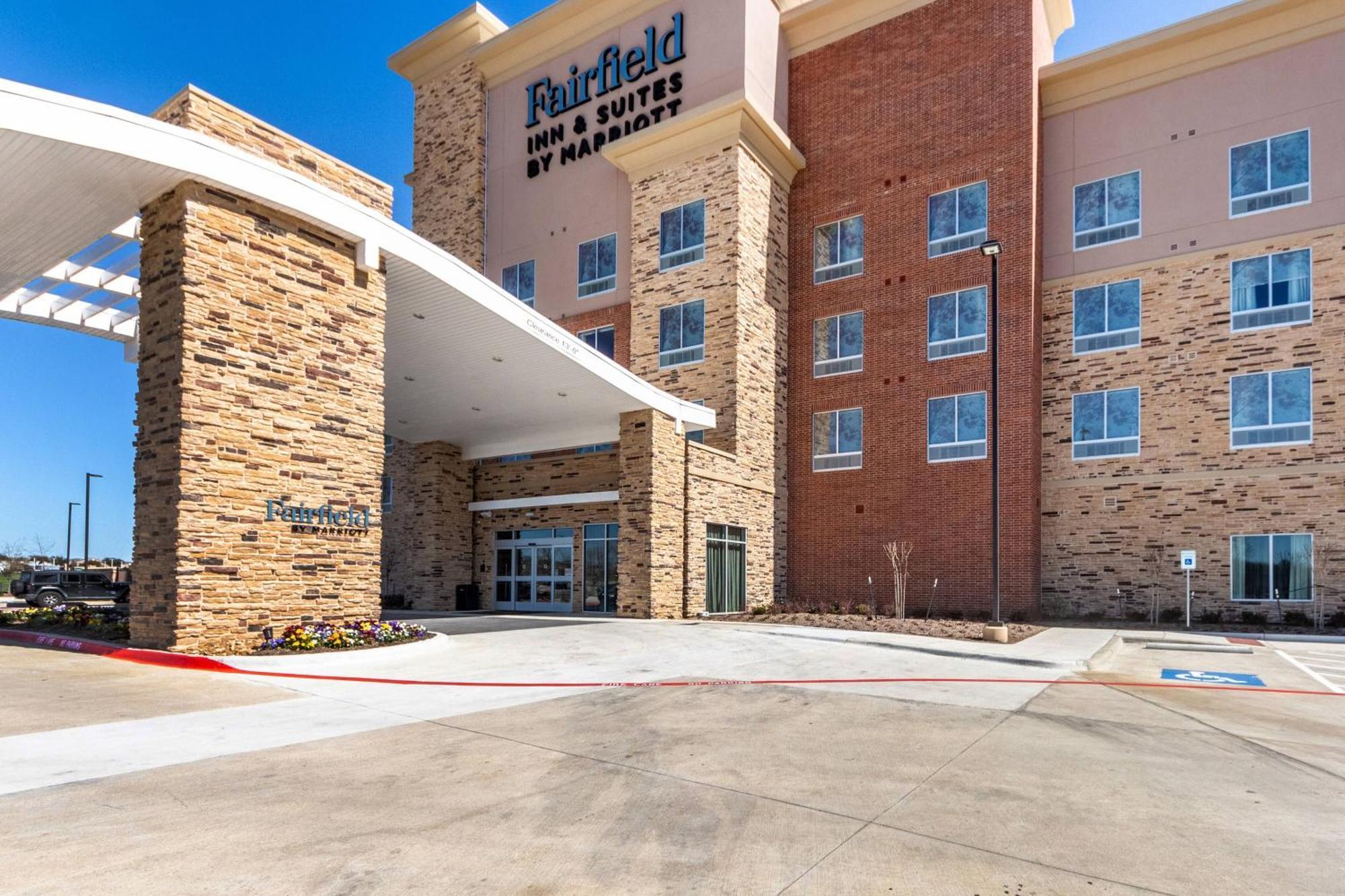 Fairfield Inn & Suites Dallas Arlington South Exteriör bild